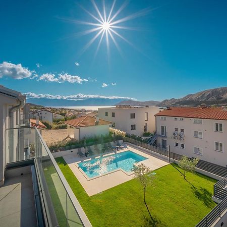 Poolside Apartments Anabella Baška Eksteriør billede