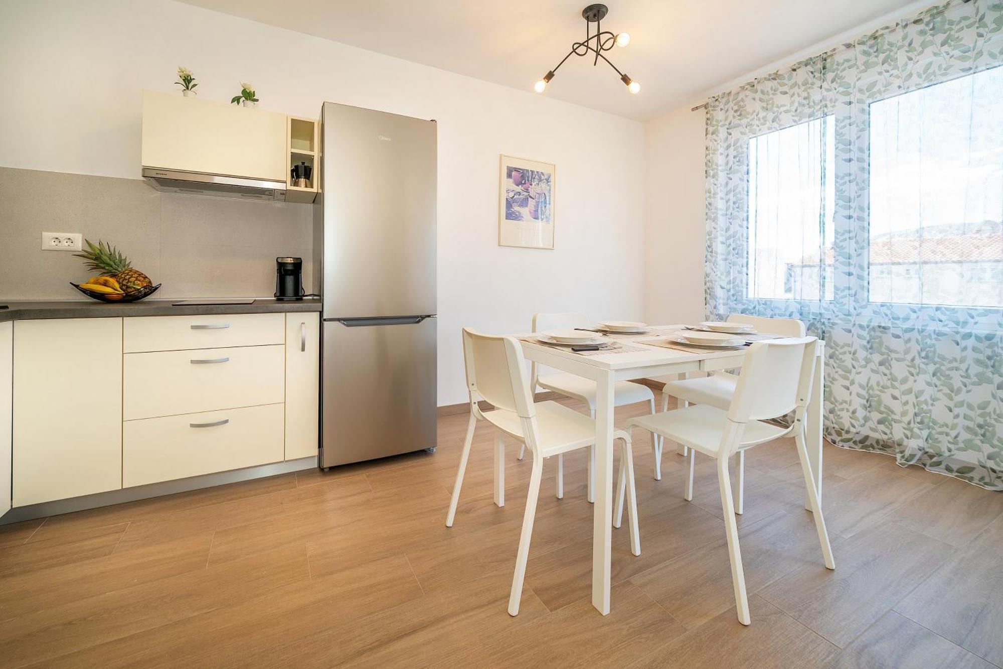 Poolside Apartments Anabella Baška Eksteriør billede