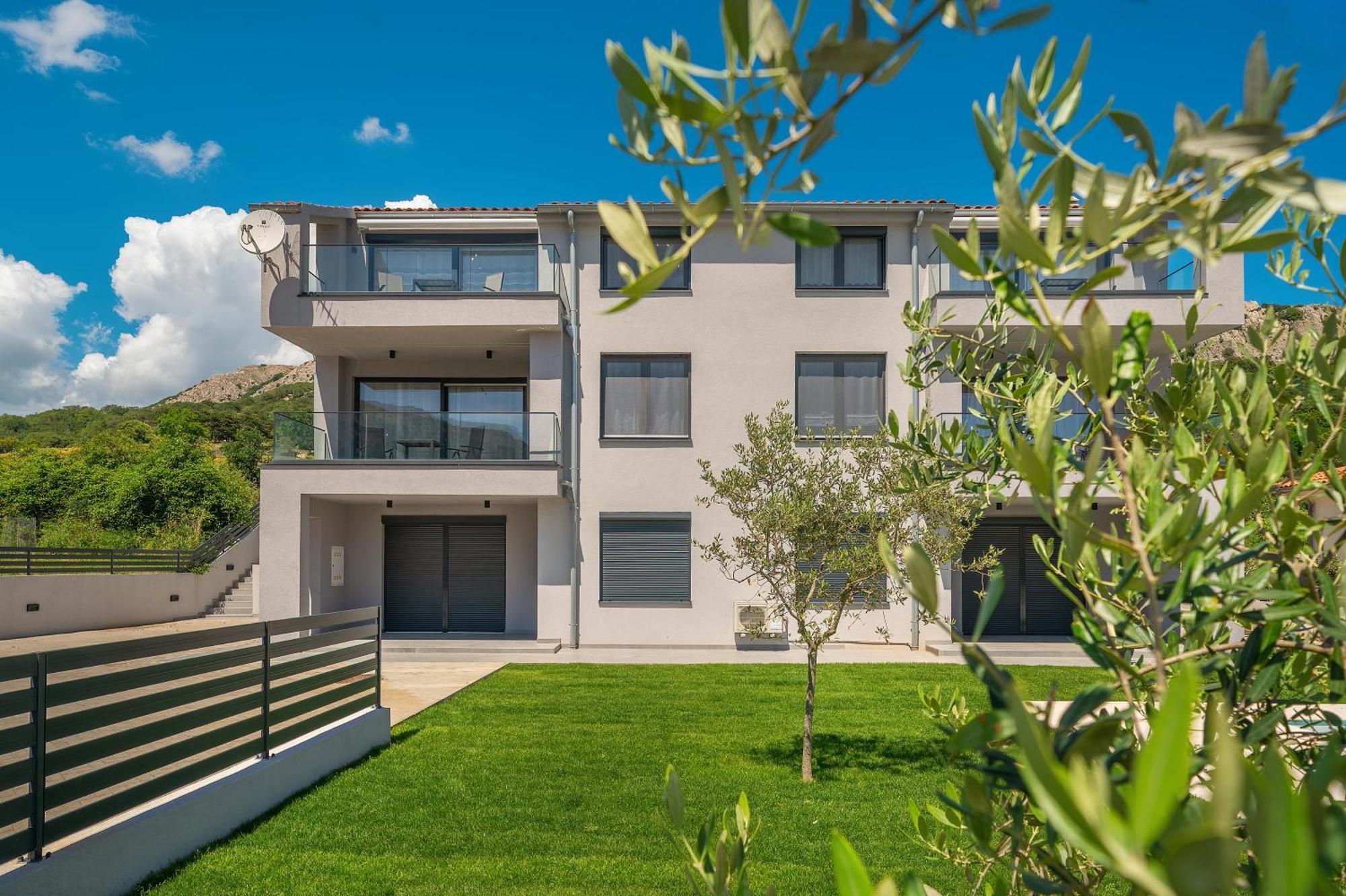 Poolside Apartments Anabella Baška Eksteriør billede